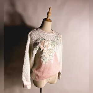 VINTAGE 80s/90s Boucle Floral Pearl Appliqué  Women's Sweater - White and Pink
